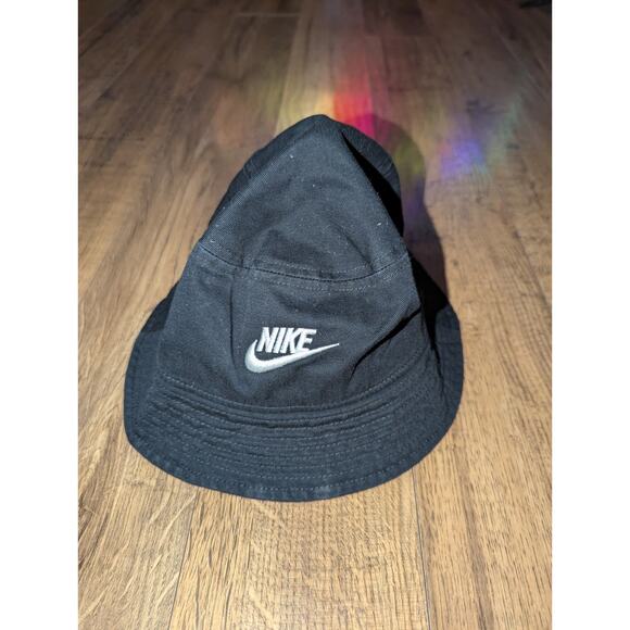Nike Other - Nike Men's Size Small NSW Bucket Futura Hat